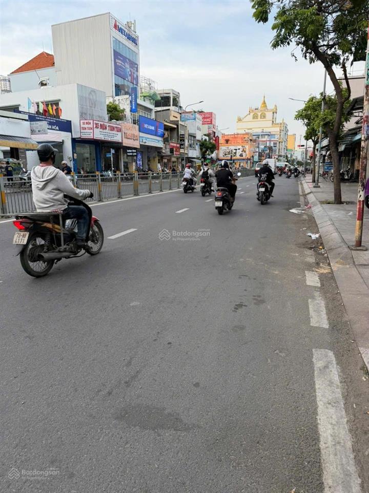 Bán nhà mt thoại ngọc hầu 4x18  1 lầu 6.8 tỷ