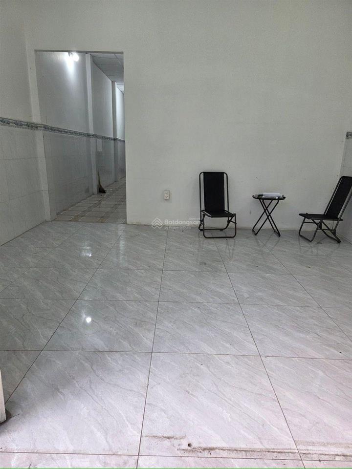 Cơ hội đầu tư / an cư nhà đẹp nở hậu gần khu tên lửa hẻm xe hơi không lộ giới 0918 394 ***