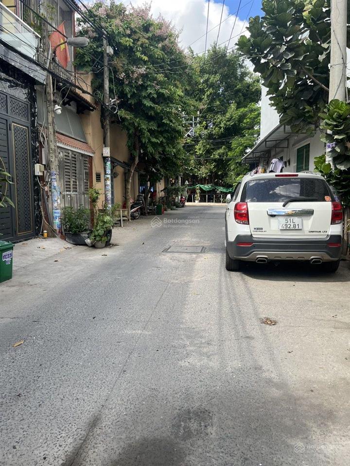 Nhà hương lộ 2  dtsd 62  hẻm xe hơi  shr hoàn công  5 đồng nhỉnh 0918 394 ***