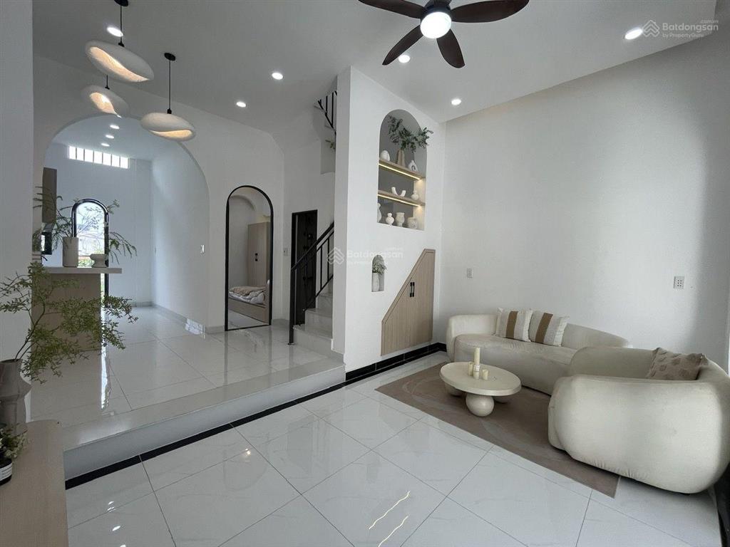 Bán nhà 2 tầng mới xây sát võ văn kiệt  lê cơ  nam hùng vương (5x15) hẻm xe hơi 4,2 tỷ 0918 394 ***