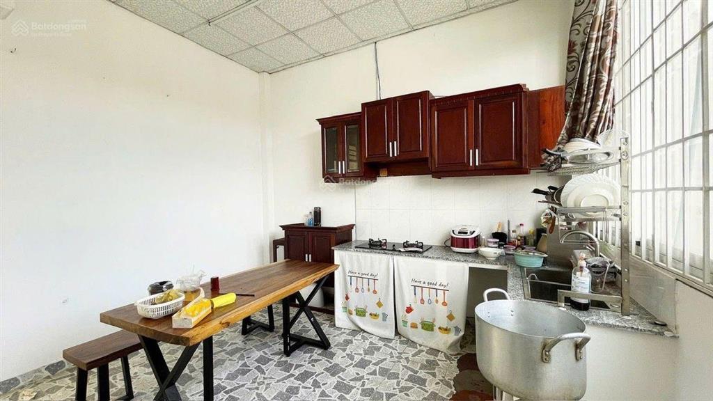 Bán nhà 3 tầng lê cơ  kdc nam hùng vương  võ văn kiệt (đt 73m) hẻm 8 m xe hơi quay đầu 7t nhỉnh