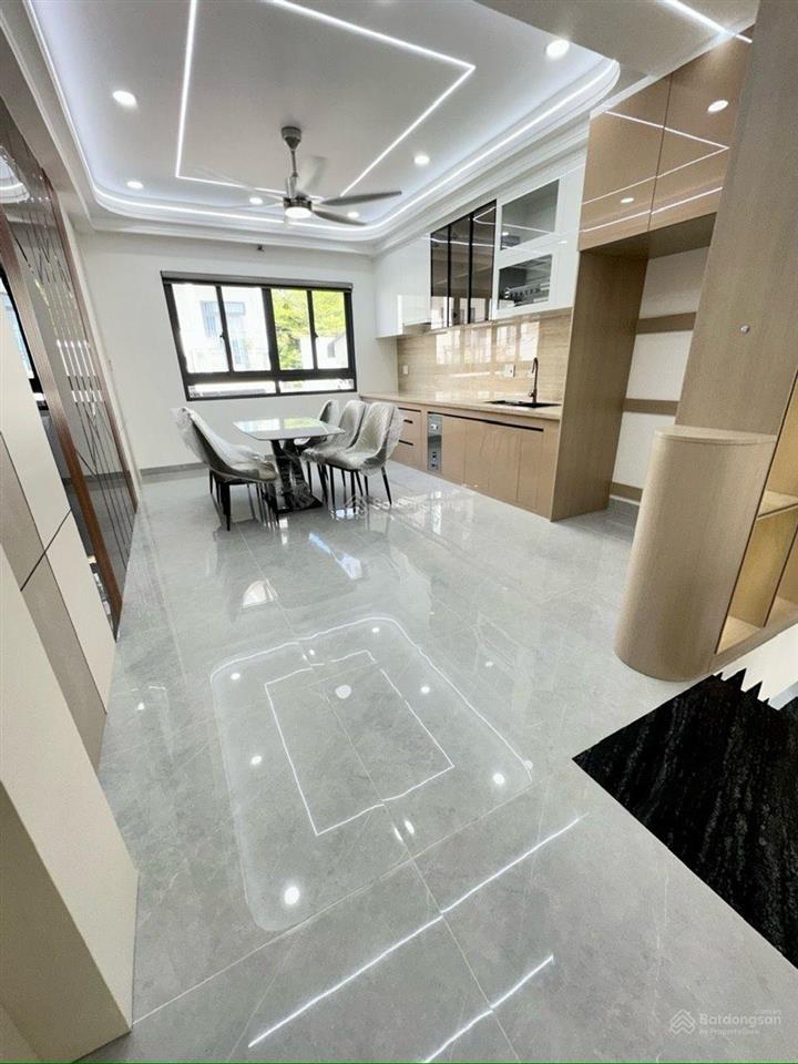 Bán nhà 5 tầng xây mới có thang máy gần khu tên lửa  aeon bình tân 5 phút (4x19) hẻm xe tải 7m