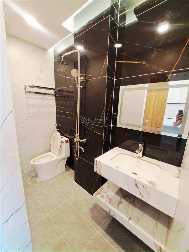 Bán nhà 5 tầng mới xây sát tân kỳ tân quý  sát tân phú (dt 60m) hẻm xe hơi thông shr nhỉnh 6 tỷ