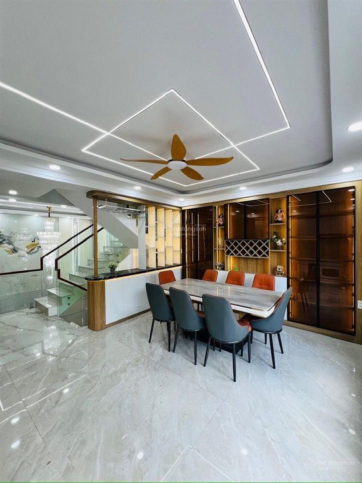 Sát tên lửa  aeon bình tân 5 tầng (5.2x14) hẻm 6 m thông thoáng, có thang máy nội bộ shr nhỉnh 7