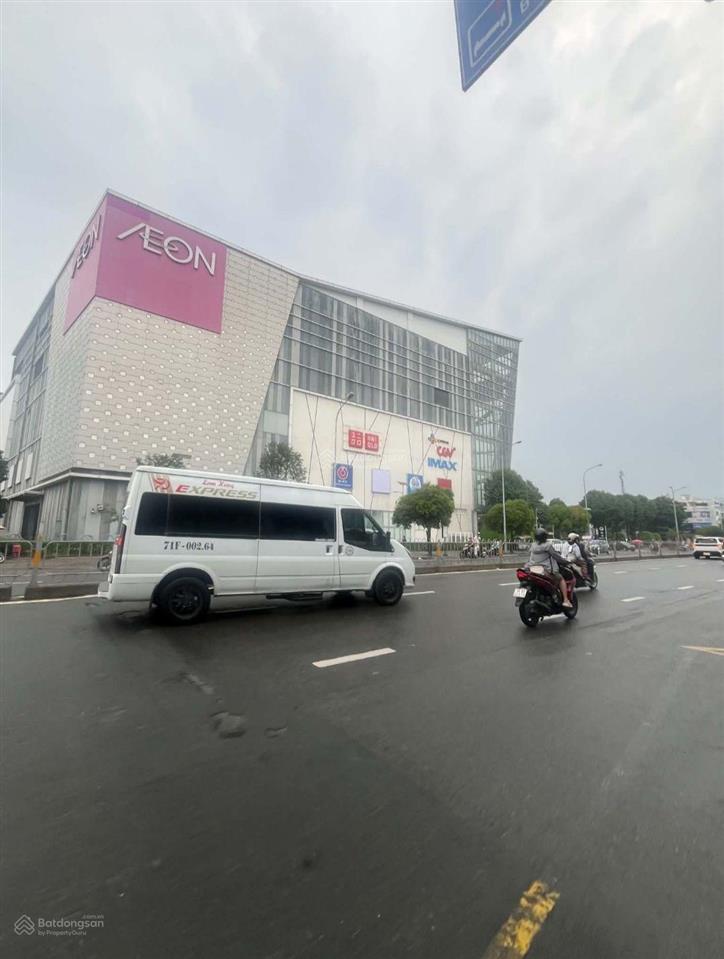 Sát tên lửa  aeon bình tân 5 tầng (5.2x14) hẻm 6 m thông thoáng, có thang máy nội bộ shr nhỉnh 7