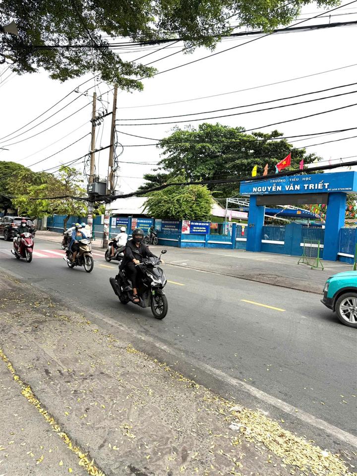 Cần bán gấp nhà mặt tiền đ hoàng diệu 2, linh chiểu. hiện đang thu nhập hơn 80tr/tháng