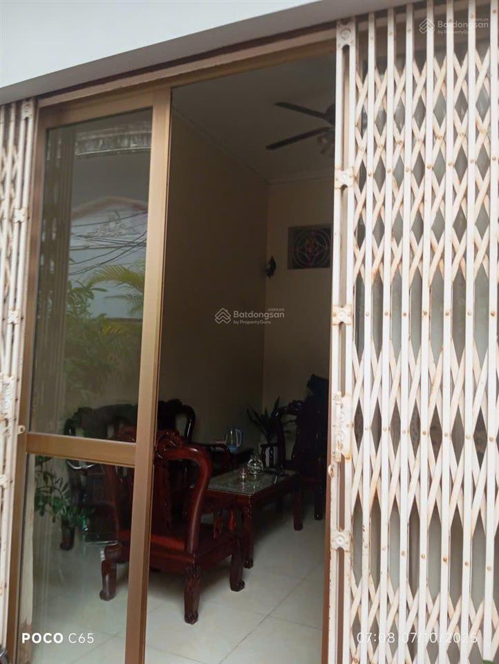 Nhà 2 tầng diện tích sàn 70m2, ngõ 2 chợ hàng
