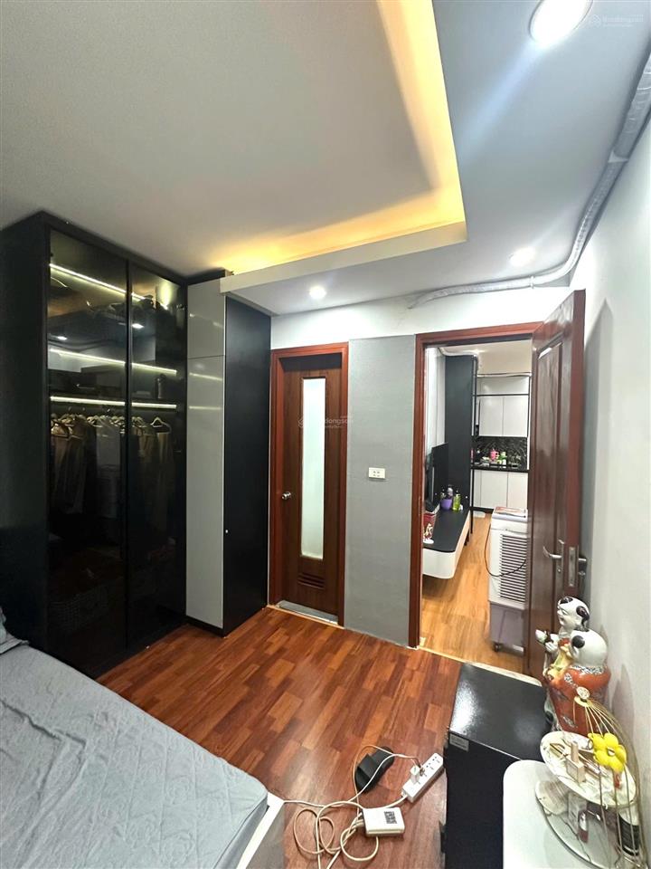 Chính chủ cần bán căn hộ tầng 30 chung cư vp6