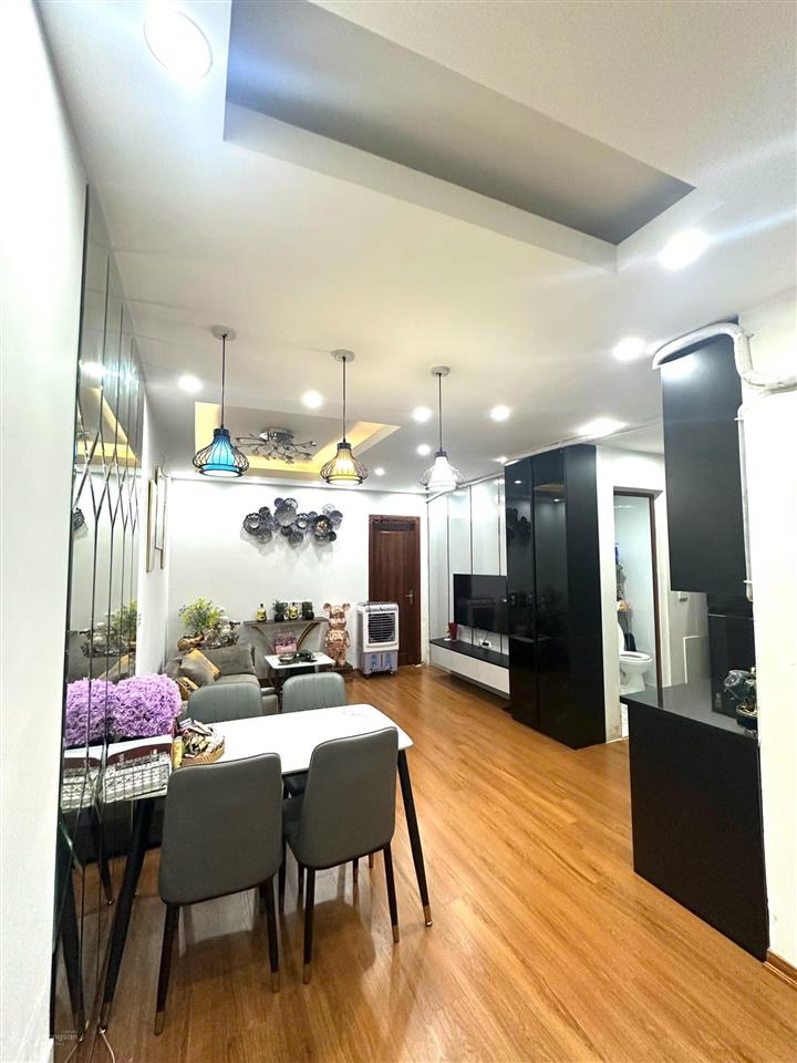 Chính chủ cần bán căn hộ tầng 30 chung cư vp6