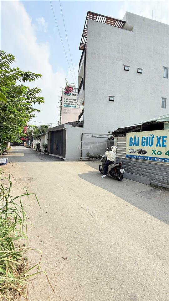 Ngay xa lộ hà nội ga metro bình thái cpxd 5 tầng 1 hầm lô gócthích hợp văn phong chdv chỉ 12 tỷ