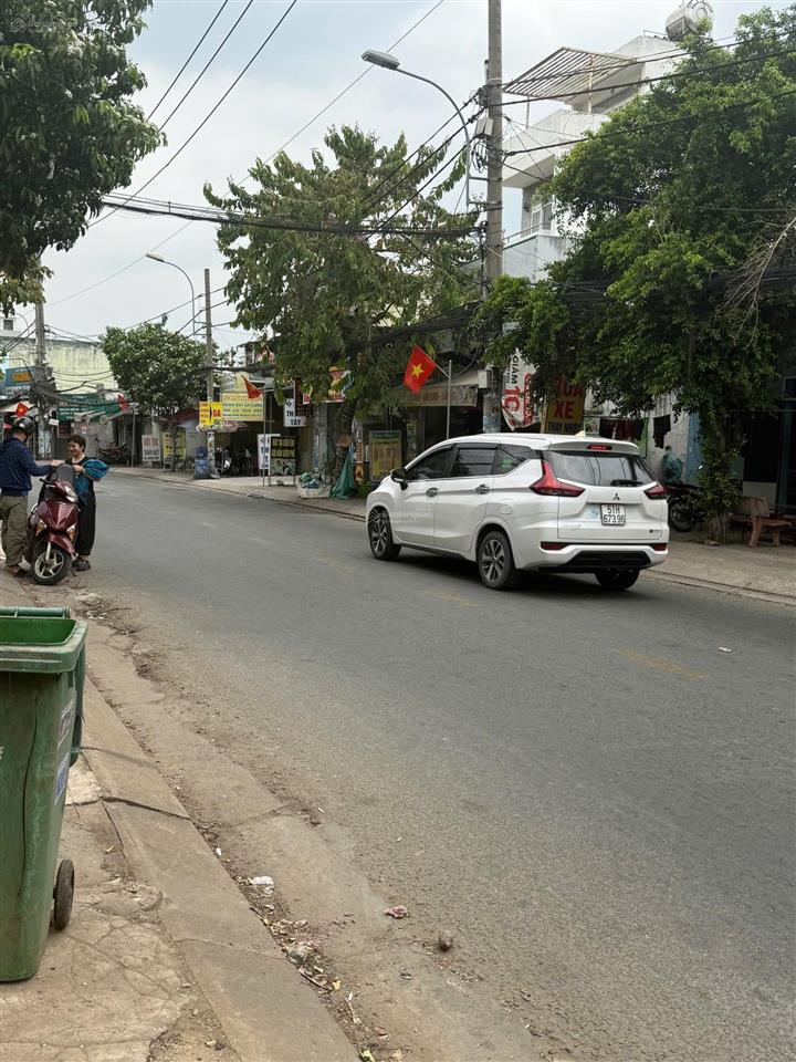 Dt134 nhà 3tầng tân cổ điển xe hơi đỗ cửa giáp phạm văn đồng, linh đông, thủ đức, 52m, nhỉnh 7t