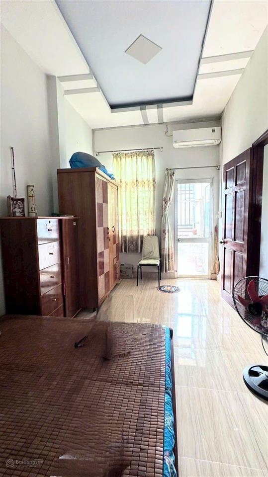 Nhà 1 lầu 6.7x12.5m, mặt đường nhựa 7m 1/xtt6 gần công viên sinh thái hóc môn
