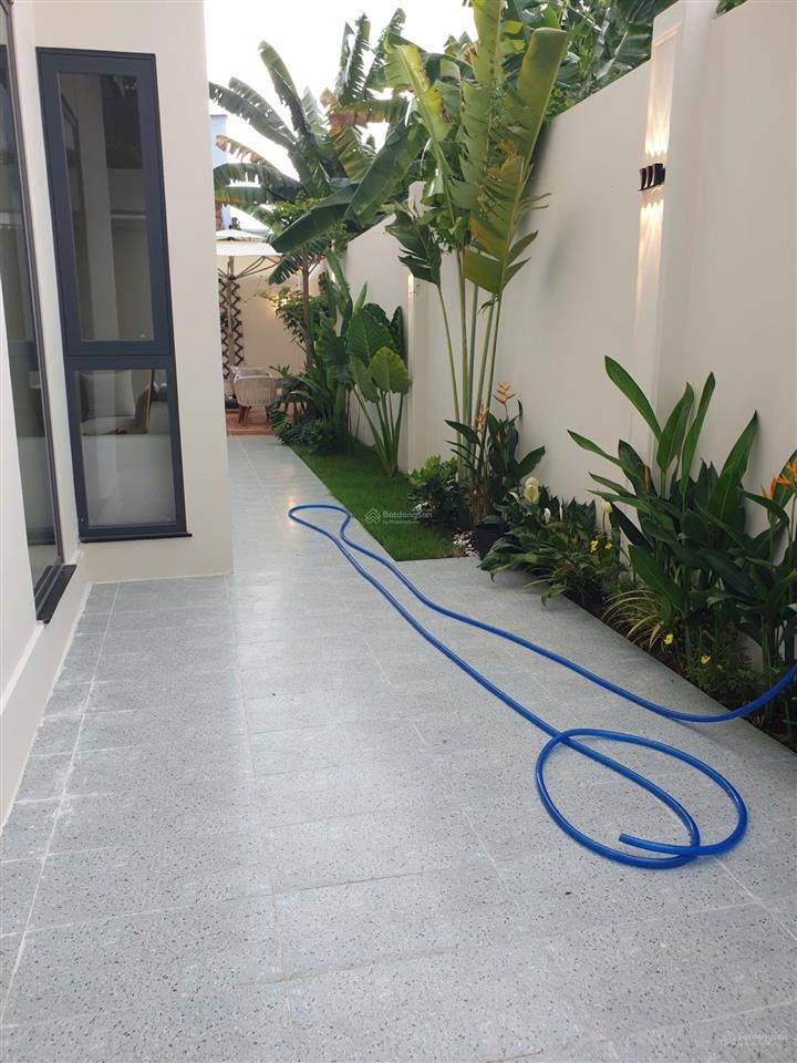 Nhà sân vườn 10x17.5, 1 trệt 1 lầu đường nhựa 8m, kdc xts31, gần quán gà hấp hèm 34 nguyễn thị thử