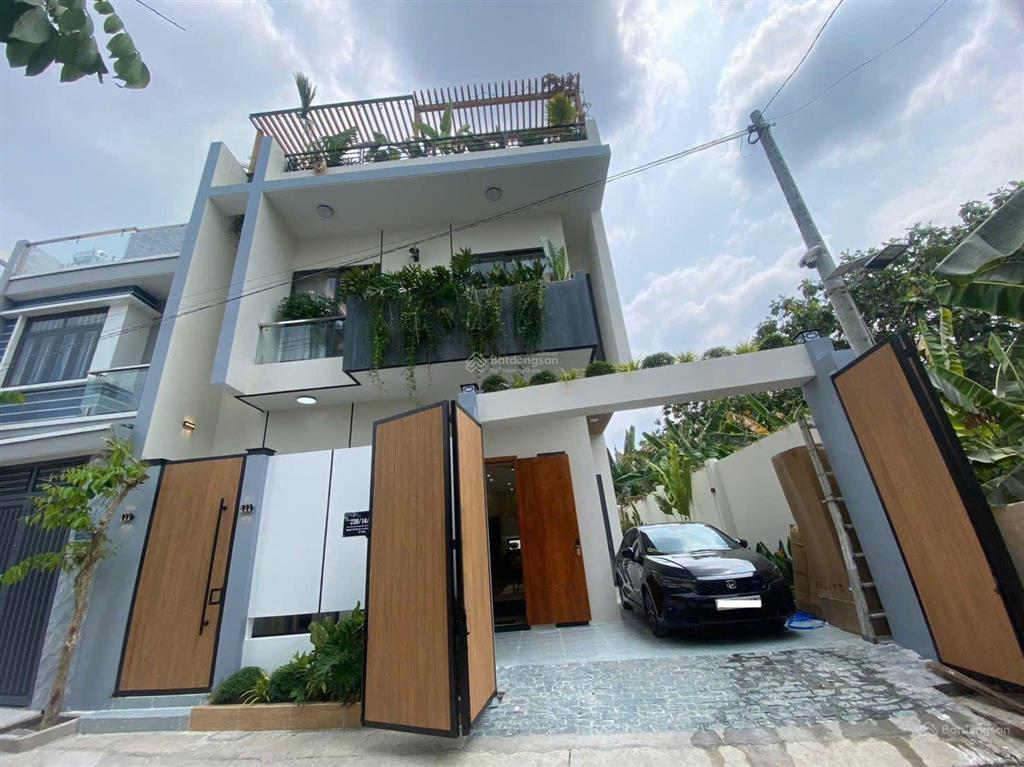 Nhà sân vườn 10x17.5, 1 trệt 1 lầu đường nhựa 8m, kdc xts31, gần quán gà hấp hèm 34 nguyễn thị thử