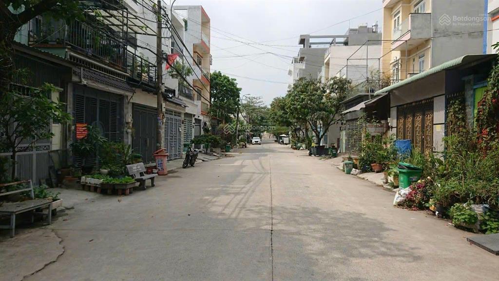 Nhà 5x19m, có 4 phòng trọ mặt tiền đường nhựa 12m, khu dân cư bà điểm, gần chợnhà thờ bà điểm