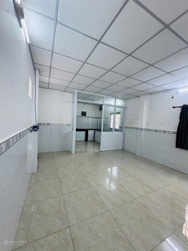 Nhà trệt lửng đúc 4,2x15m, hẻm bà điểm 3 gần trường thpt bà điểm