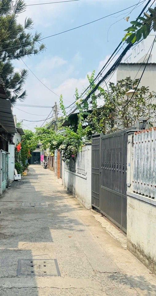 Nhà trệt lửng đúc 4,2x15m, hẻm bà điểm 3 gần trường thpt bà điểm
