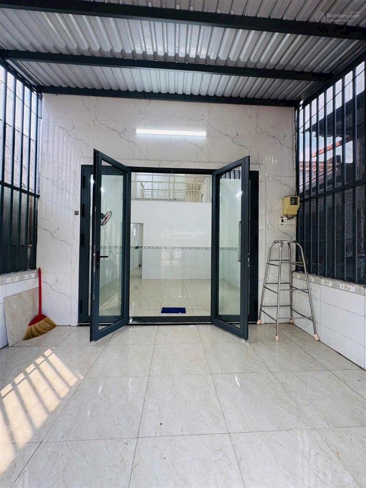 Nhà trệt lửng đúc 4,2x15m, hẻm bà điểm 3 gần trường thpt bà điểm