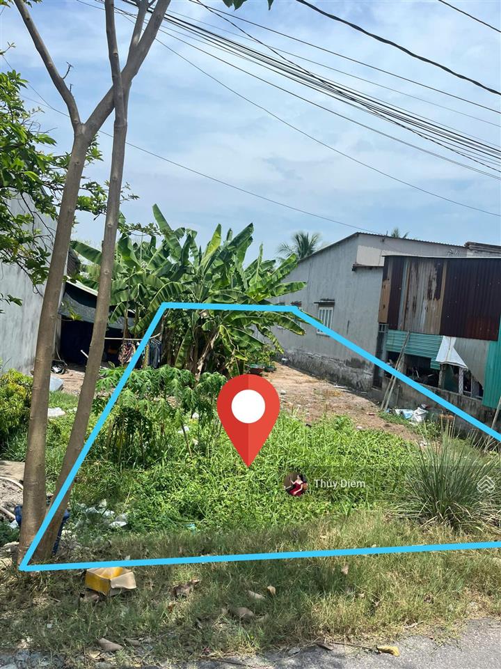Cần bán gấp lô 173m2 đất gần cầu vượt củ chi giá 1,4 tỷ đ.nguyễn thị triệu  tt củ chi. sổ riêng