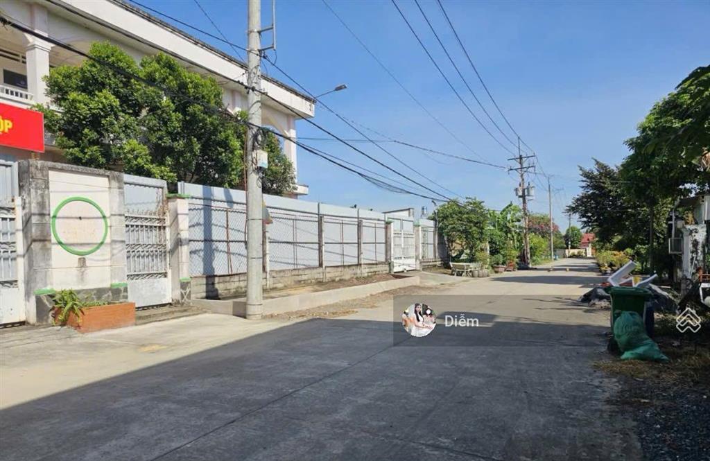 Chủ kẹt tiền cần thanh lý gấp lô đất 124m2 giá 1,2 tỷ. đ. nguyễn thị se  tân thông hội, sổ riêng
