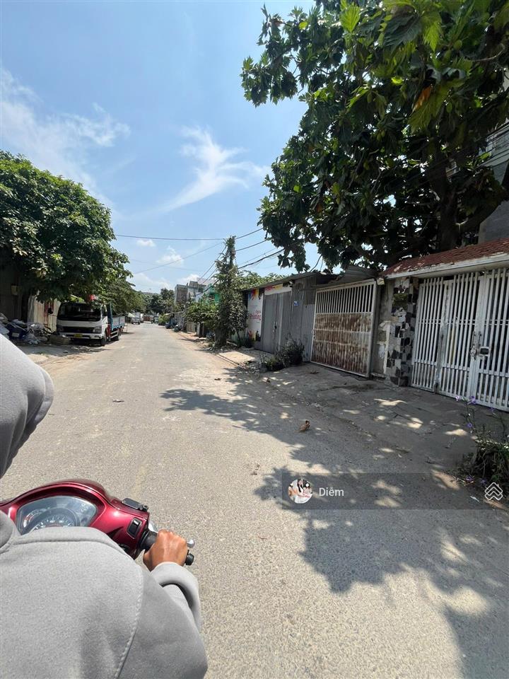 Bán đất trung tâm trảng bàng dt 100m2 đất odt giá 800tr nằm đ.nguyễn du có sổ hồng riêng