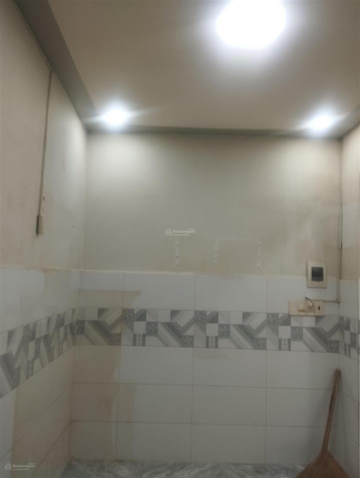 Bán nhà quận tân phú, tân phú trung, đường huỳnh văn chính,21m 3 tầng shr chính chủ