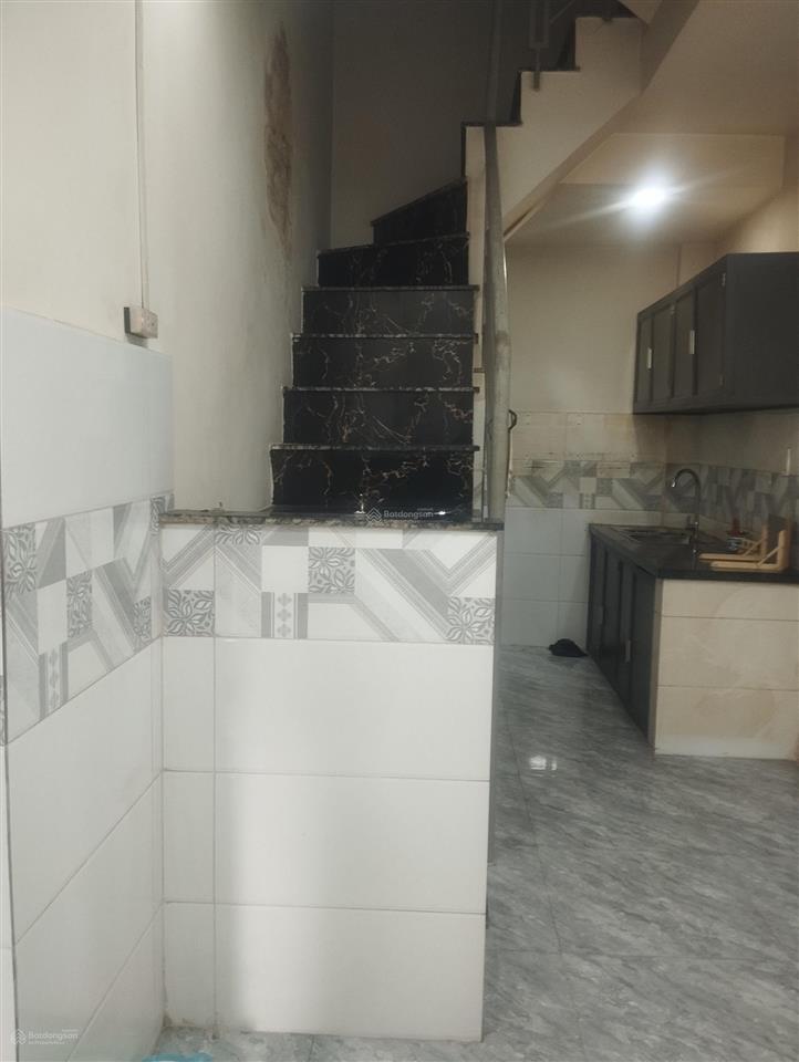Bán nhà quận tân phú, tân phú trung, đường huỳnh văn chính,21m 3 tầng shr chính chủ