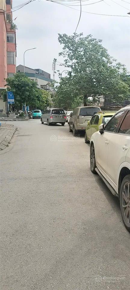 Gấp bán nhà phố quang trung 40m2 4 tầng phân lô ô tô dừng đỗ ngày đêm chỉ 8tỷ hơn