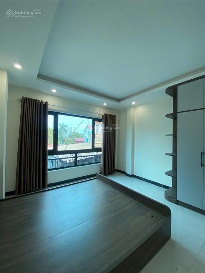 Gấp bán nhà phố quang trung 40m2 4 tầng phân lô ô tô dừng đỗ ngày đêm chỉ 8tỷ hơn