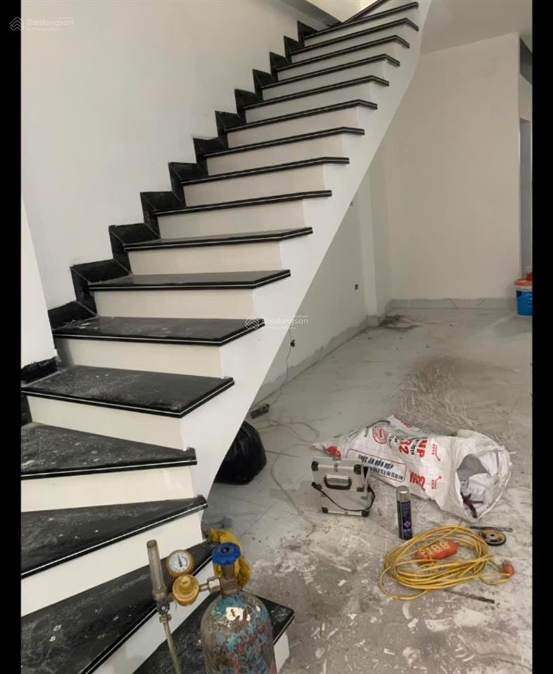 Chính chủ bán nhà 43m  4 tầng chào 8.5 tỷ,  0961 667 ***