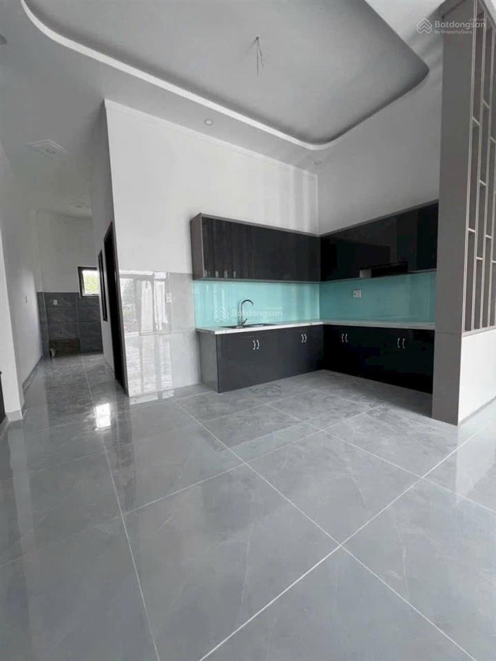 Bán nhà sổ hồng riêng, 100m2 ở lê hồng phong, dĩ an, giá cực chất 1,6 tỷ