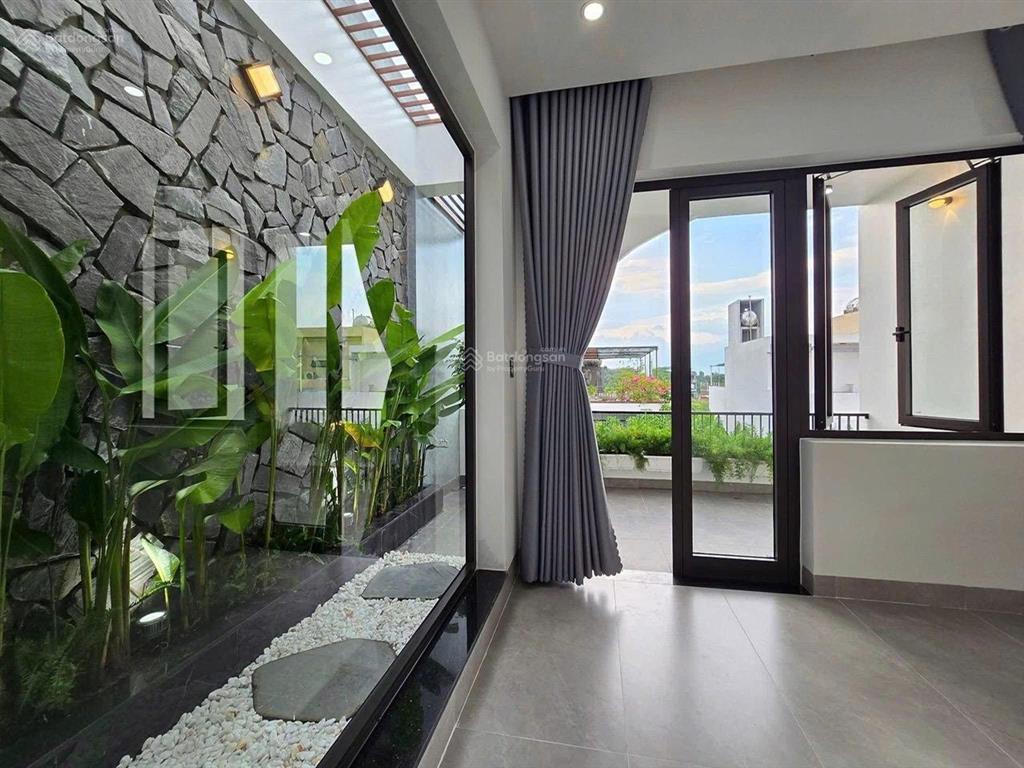 Chính chủ bán nhà 2 lầu (6mx20m) gần chợ phú lợi 2, đường trịnh quang nghị, giá 900 triệu. sổ riêng