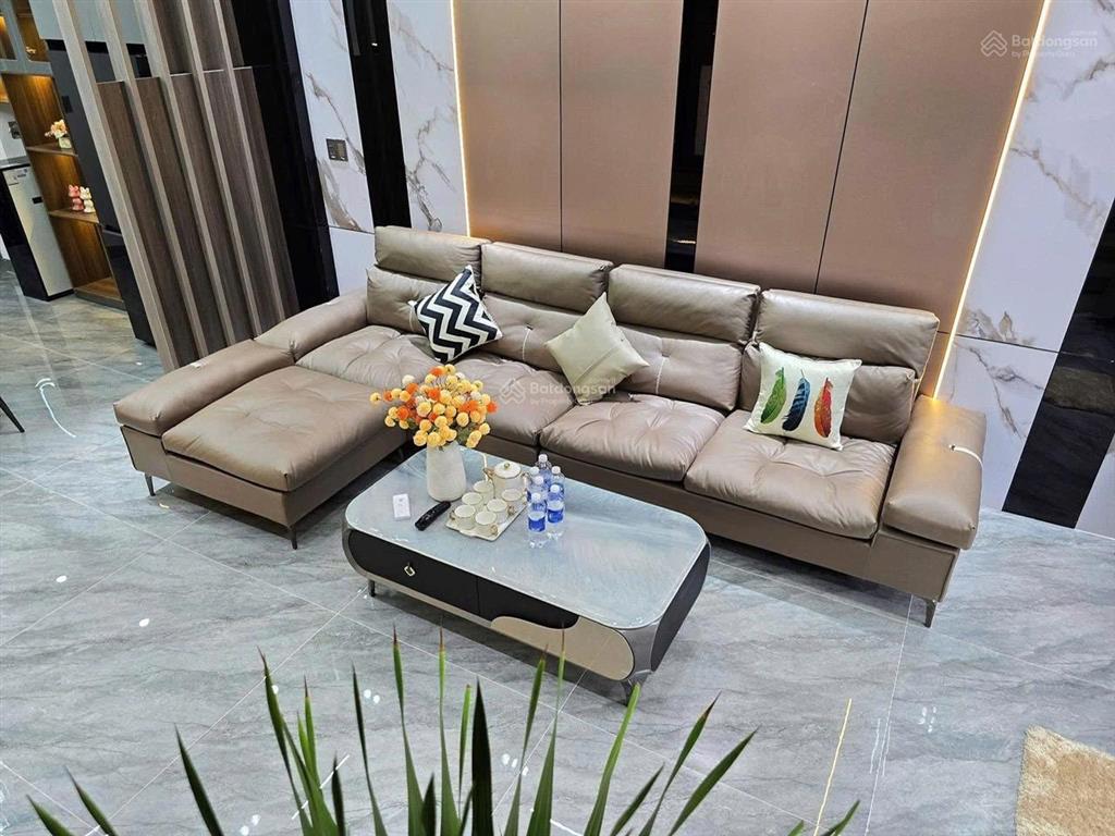 Chính chủ bán nhà 2 lầu (6mx20m) gần chợ phú lợi 2, đường trịnh quang nghị, giá 900 triệu. sổ riêng