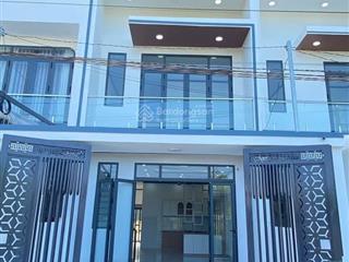 Chính chủ cần bán nhà 1 trệt 1 lầu 5x17m. dt 85m2. đường tạ quang bửu.giá 920 triệu