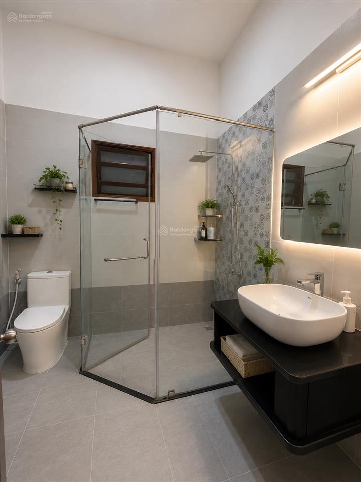Bán nhà mặt tiền 20m. đường nguyễn cửu đàm. phường tân sơn nhì. mặt tiền kinh doanh.