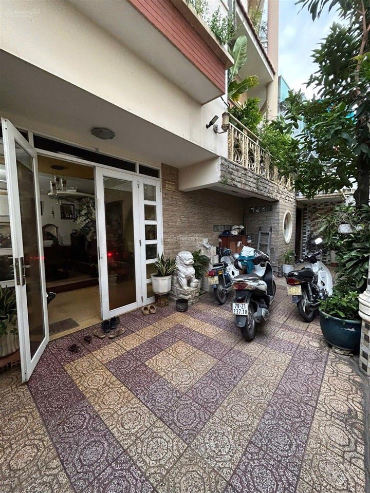 Bán biệt thự 10*13m, tân thuận tây, quận 7, giá 13 tỷ tl