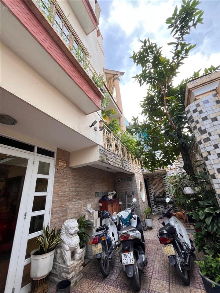 Bán biệt thự 10*13m, tân thuận tây, quận 7, giá 13 tỷ tl