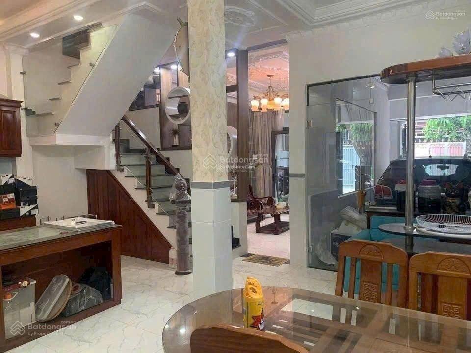 Bán nhà 6.4*14m, 4wc tại lê văn lương, nhà bè, giá cực chất 6,5 tỷ, 84m²