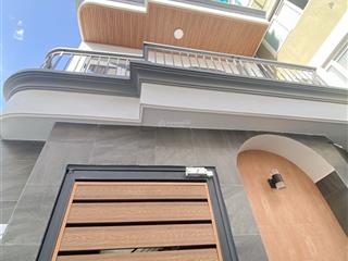 Bán nhà 4.5x17m, phú thuận, quận 7, 8,8 tỷ, dòng tiền 45tr/tháng