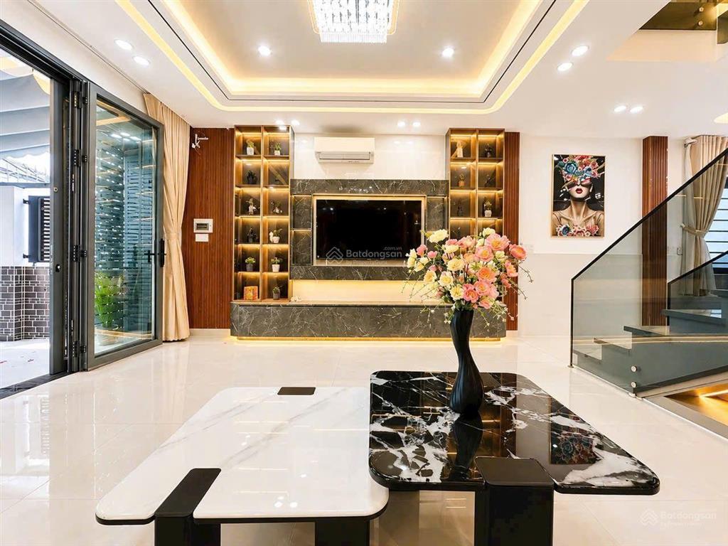 Bán nhà 5.1*22m huỳnh tấn phát, sát quận 7, chỉ 6,5 tỷ tl