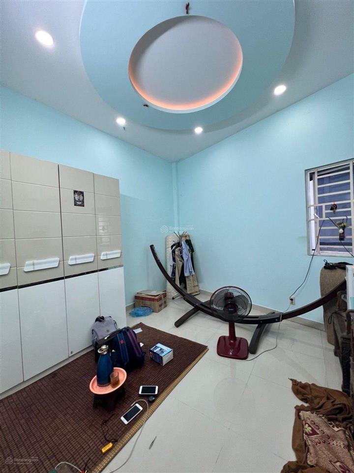 Bán nhà 4.2 tỷ, trần xuân soạn, q.7 , 5*10m , 3pn