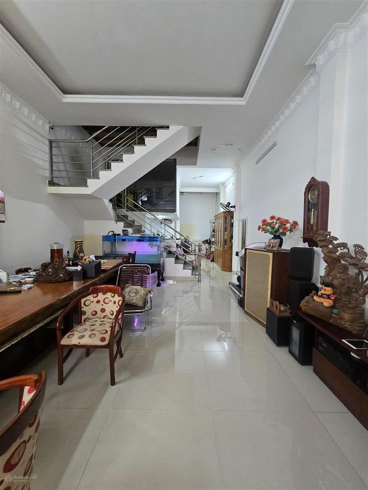 Bán nhà 5*17m, phạm hữu lầu, xã phước kiển, sát quận 7, giá 5.2 tỷ