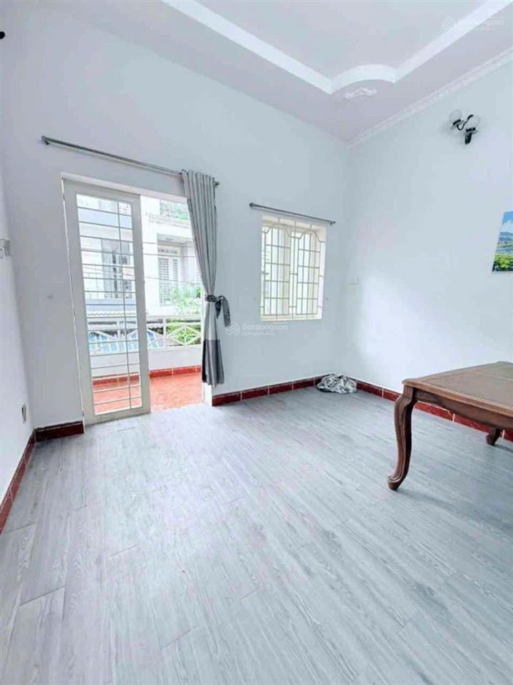 Bán nhà 6x15m lý phục man, quận 7, 10,6 tỷ, 90m2, 4pn, 5wc, view đẹp