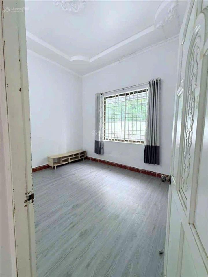 Bán nhà 6x15m lý phục man, quận 7, 10,6 tỷ, 90m2, 4pn, 5wc, view đẹp