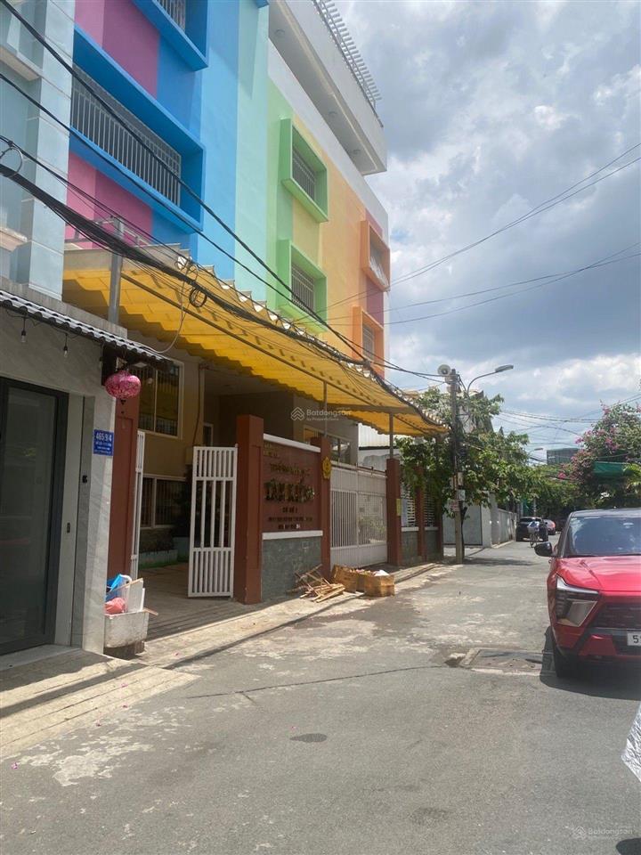 Bán nhà 6x15m lý phục man, quận 7, 10,6 tỷ, 90m2, 4pn, 5wc, view đẹp
