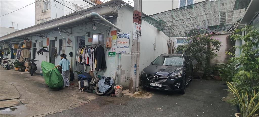 Dãy trọ 7.5*40m lê văn lương, 8,3 tỷ, 256m2, cạnh đại học tôn đức thắng