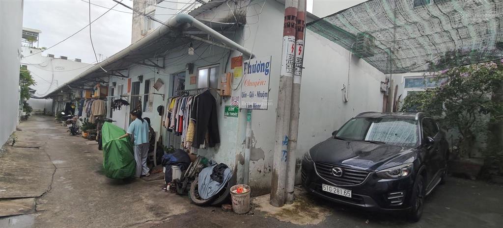 Dãy trọ 7.5*40m lê văn lương, 8,3 tỷ, 256m2, cạnh đại học tôn đức thắng