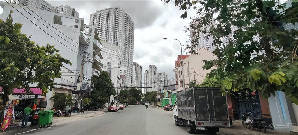 Mặt tiền 156m2 nguyễn lương bằng, phú thuận, q7, tp.hcm, chỉ 99tr/m2