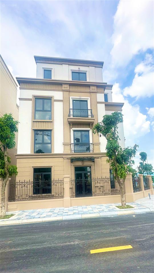 Cho thuê căn góc tại vinhomes global gate 165m2, hàng hiếm gần công viên, chung cư cao cấp. mt 28m