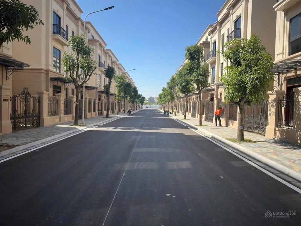Cho thuê căn góc tại vinhomes global gate 165m2, hàng hiếm gần công viên, chung cư cao cấp. mt 28m